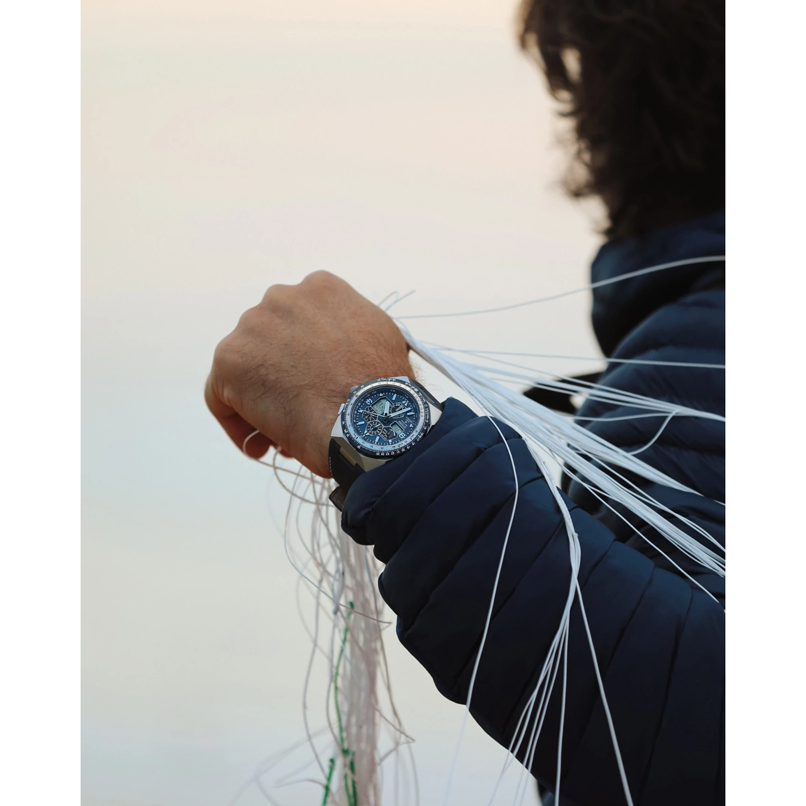 Reloj Citizen Promaster Skyhawk A-T Dial azul con cronógrafo alarma radio control Eco-drive y cristal de zafiro JY8148-08L | Elegancia Relojeria